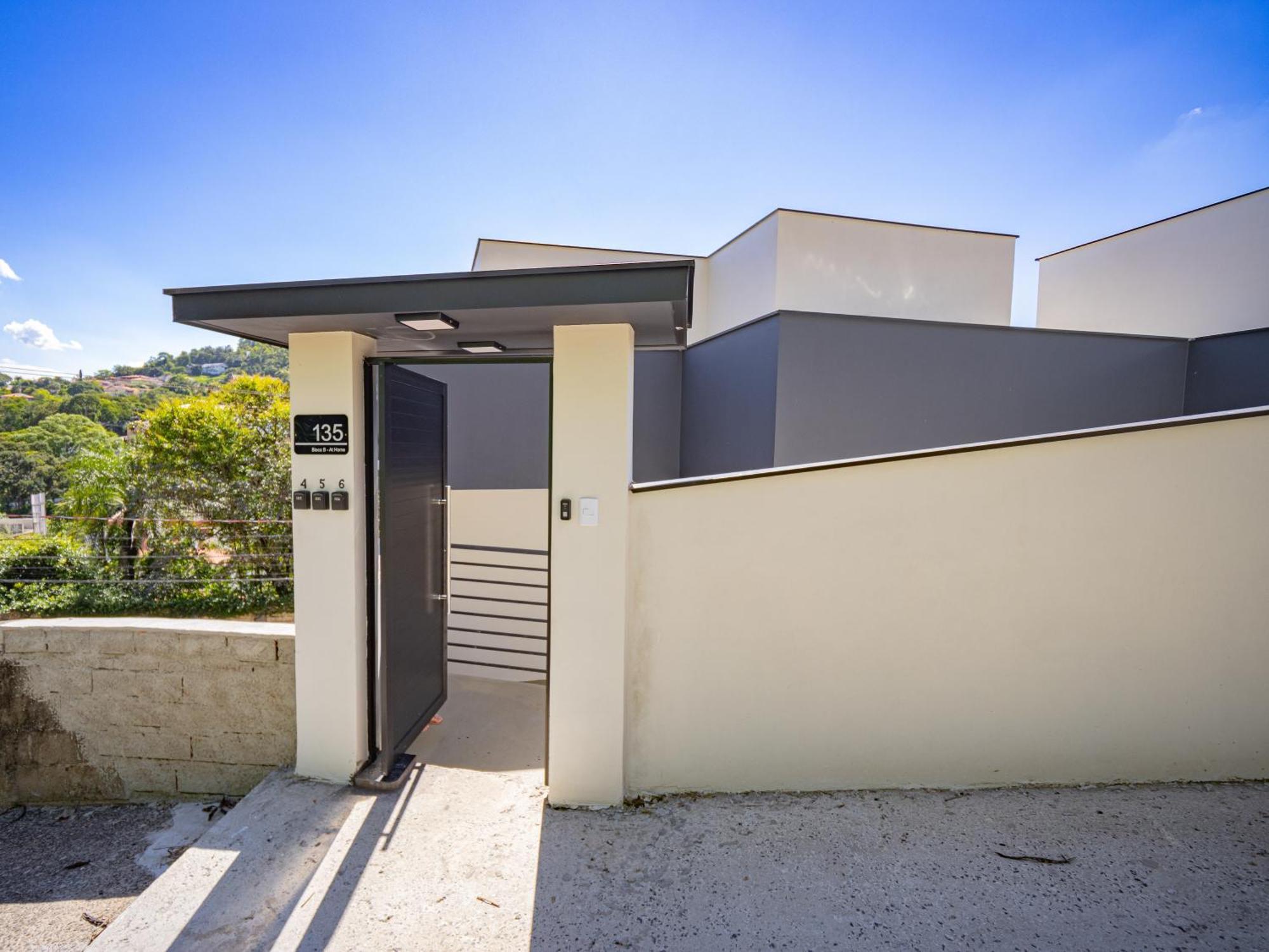 Loft Moderno Com Vista Para As Montanhas Apartamento Águas de Lindóia Exterior foto